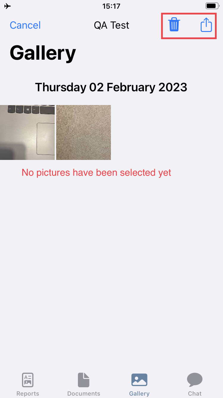 ‘Delete’ and ‘share’ icons are active although no pictures are selected on ‘Gallery’ page
