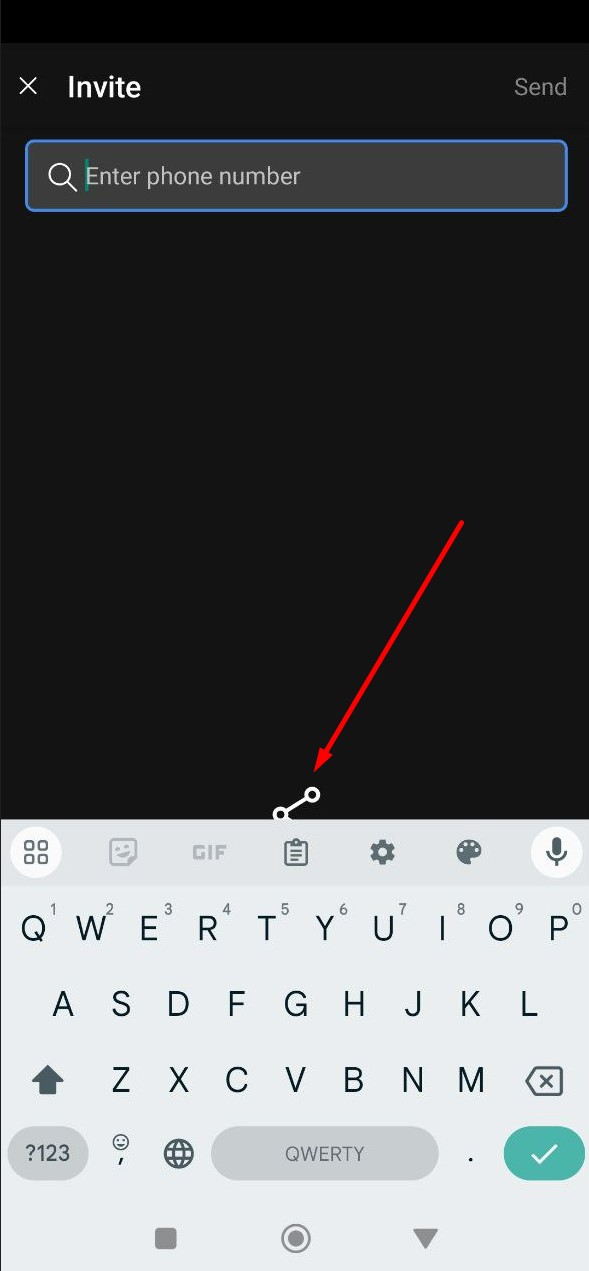 Keyboard overlaps share button